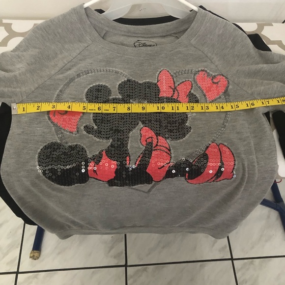 Disney Mickey Mouse Minnie sequins heart Gray Black Pullover juniors size 3/5 - Picture 16 of 16